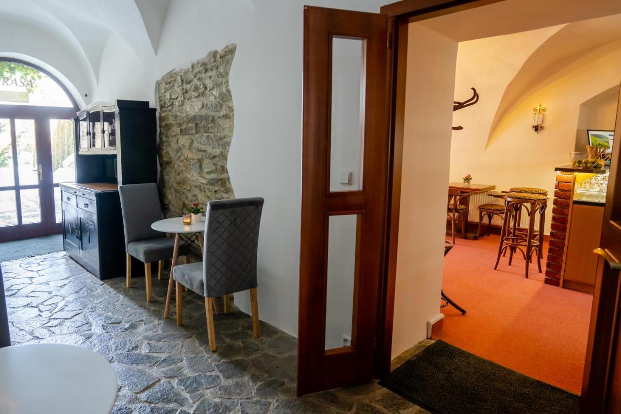 Hotel Penzion Familia Poprad Exteriér fotografie