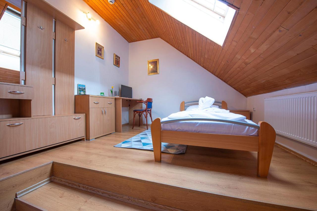 Hotel Penzion Familia Poprad Exteriér fotografie