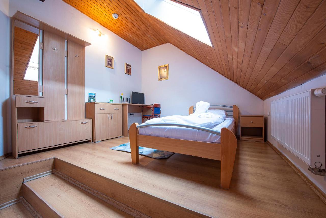 Hotel Penzion Familia Poprad Exteriér fotografie