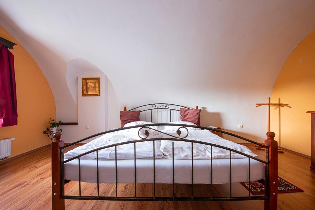 Hotel Penzion Familia Poprad Exteriér fotografie